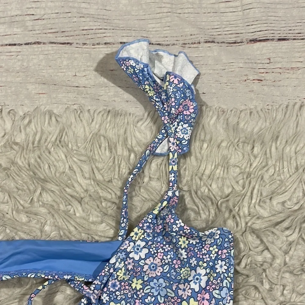 NWT Frankie’s bikinis Birdie Bikini top in springtime